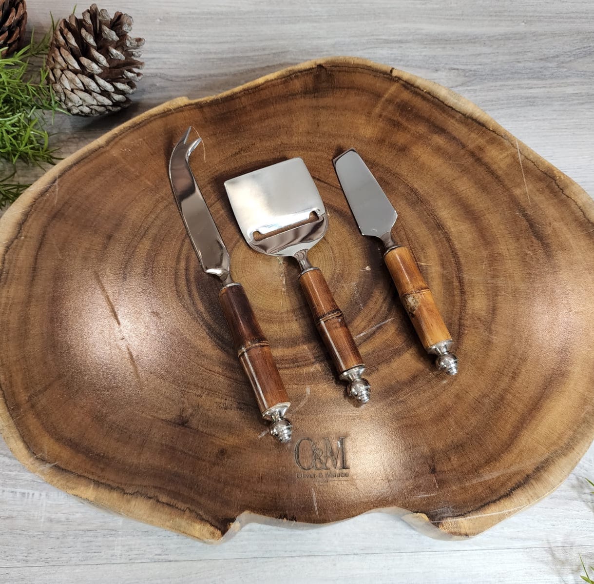 LA MADERA DE BAMBÚ Cheese Knife Set
