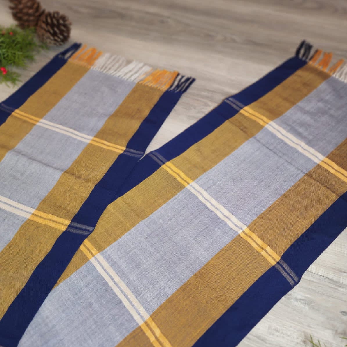 WEAVED TABLE RUNNERS with ABACA