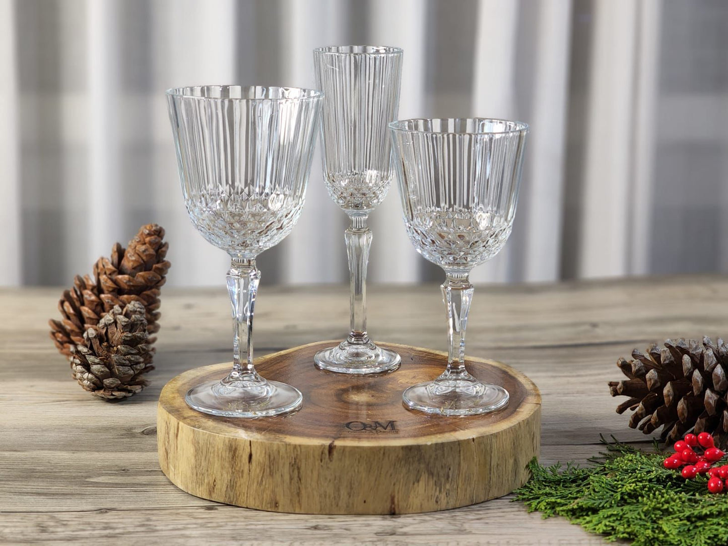 ANTIGUA Wine glasses